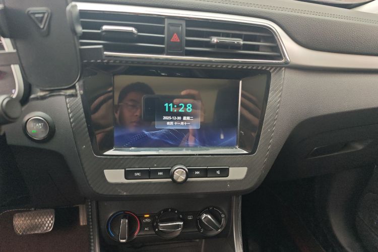 MG ZS 2018 изображение автомобиля #13