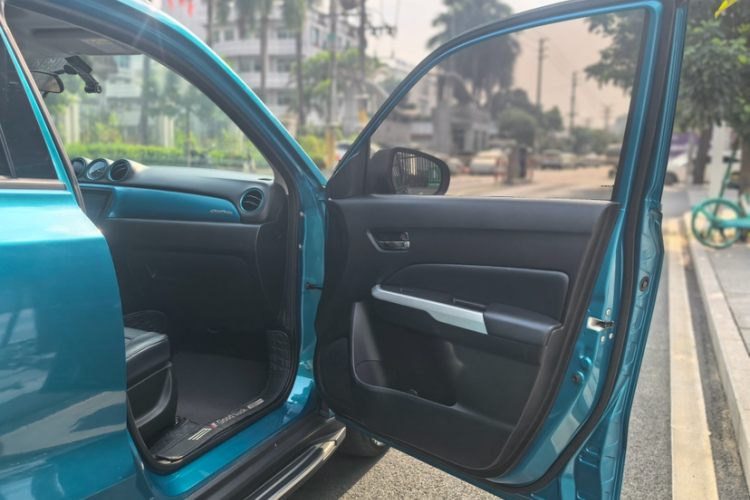 Suzuki Vitara 2016 #13 Suzuki Vitara 2016 car image #13
