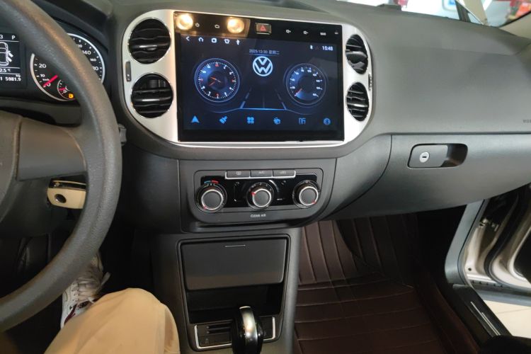 Volkswagen Tiguan 2016 #13 Volkswagen Tiguan 2016 car image #13