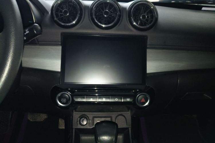 Kaiyi X3 2021 #13 Kaiyi X3 2021 car image #13