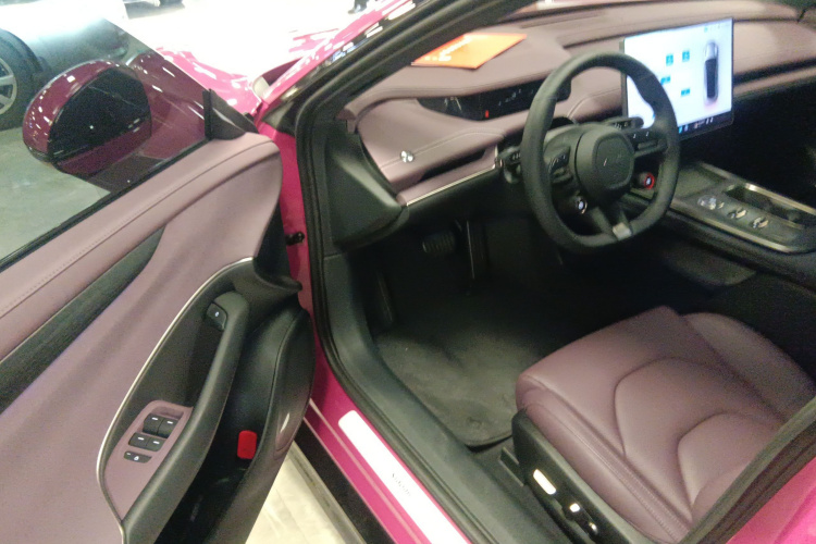 小米汽车 小米SU7 2025 汽车图片 #13