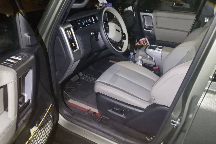 2025 car image #13