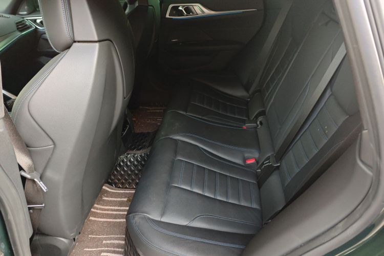 BMW i4 2023 image de voiture #13