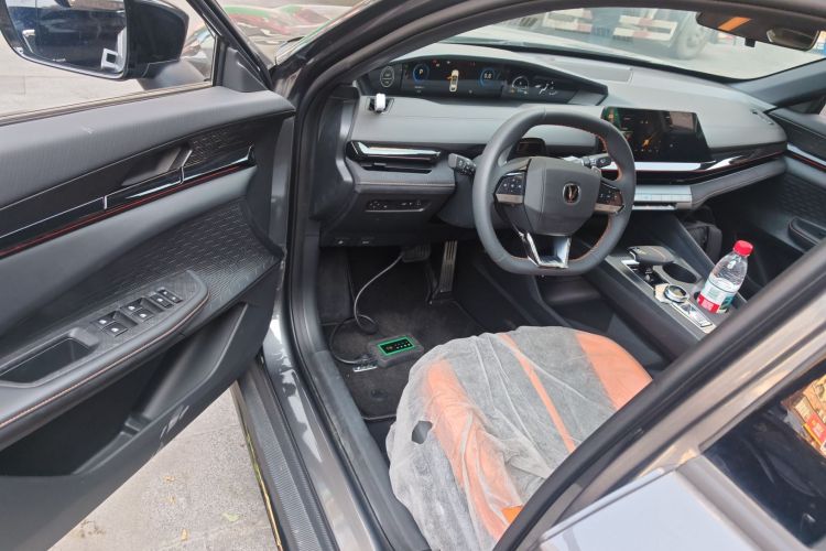 Changan UNI-V 2025 #13 Changan UNI-V 2025 car image #13