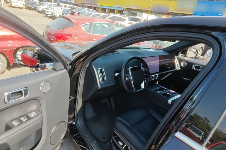 Li L7 2023 car image #13
