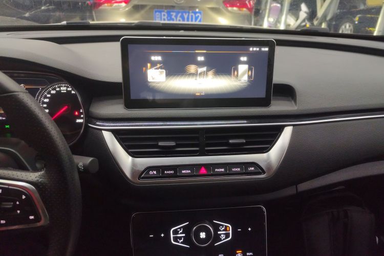 HongQi H5 2022 #13 HongQi H5 2022 car image #13