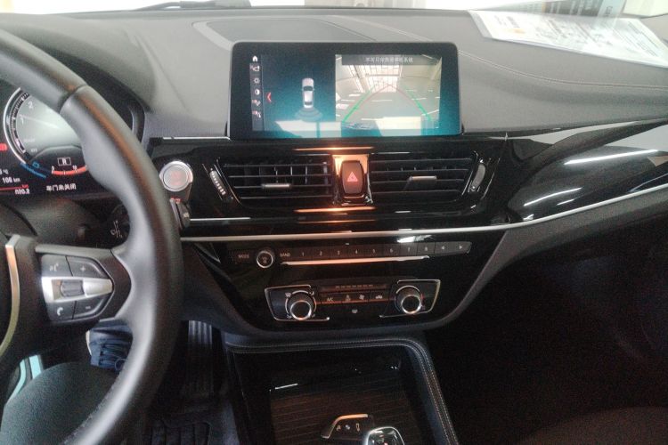 BMW 1 Series 2020 immagine di auto #13