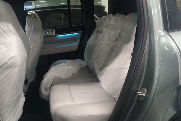 FangChengBao Tiger 7 2025 car image #13