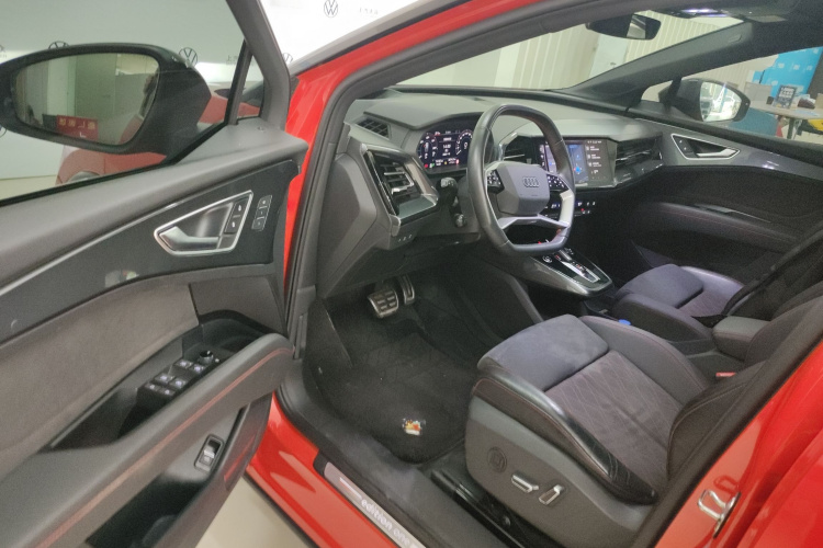 Audi Q5 e-tron 2022 #13 Audi Q5 e-tron 2022 immagine di auto #13