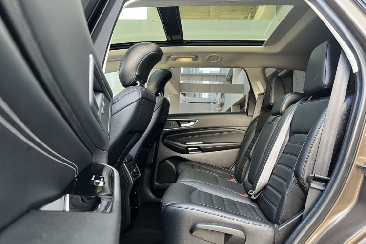 Ford Edge 2018 image de voiture #13