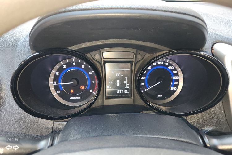 Changan CS15 2016 #13 Changan CS15 2016 صورة سيارة #13