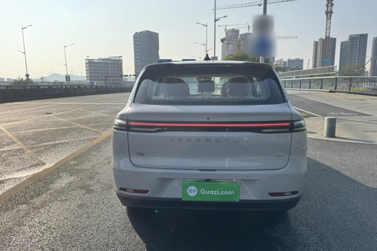 零跑汽车 零跑C10 2025 汽车图片 #13