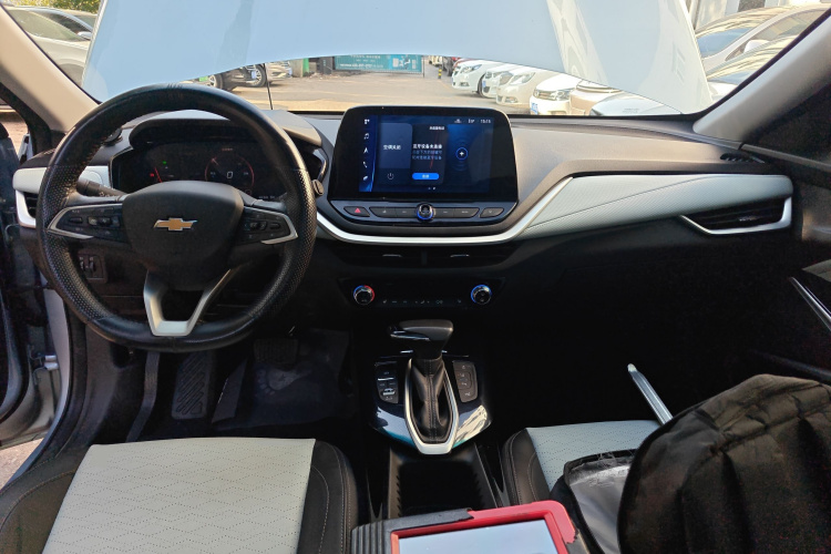 Chevrolet Charm 2021 car image #13