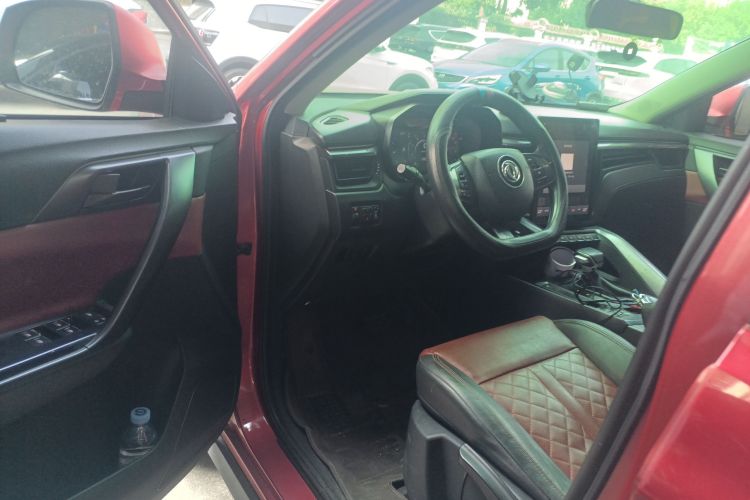 Forthing T5 L 2020 #13 Forthing T5 L 2020 car image #13