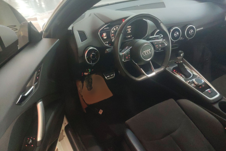 Audi TT 2017 #13 Audi TT 2017 car image #13