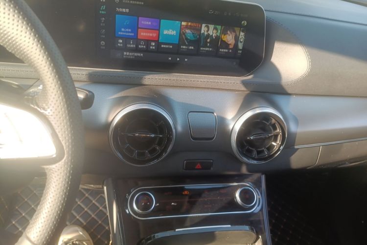 Forthing T5 EVO 2021 car image #13