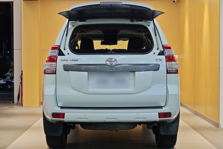 Toyota Land Cruiser Prado 2017 car image #13