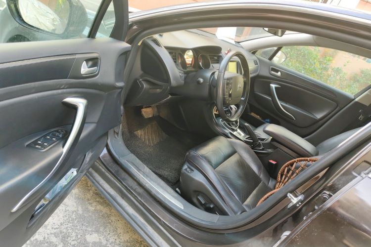 Citroen C5 2015 car image #13