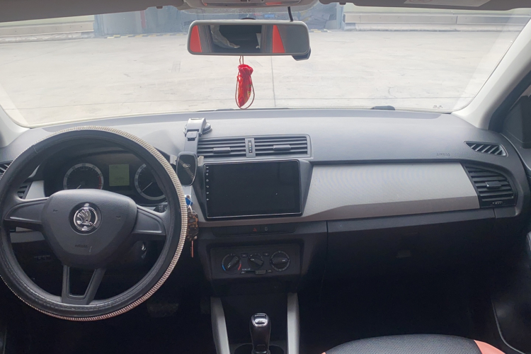 Skoda Fabia 2019 car image #13