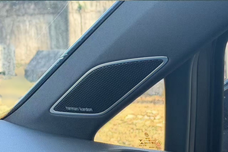 Volkswagen GolfGTI 2021 car image #13