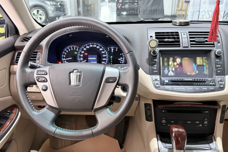 丰田 皇冠 2015 汽车图片 #13