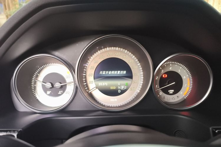 Mercedes-Benz E Class 2014 car image #13