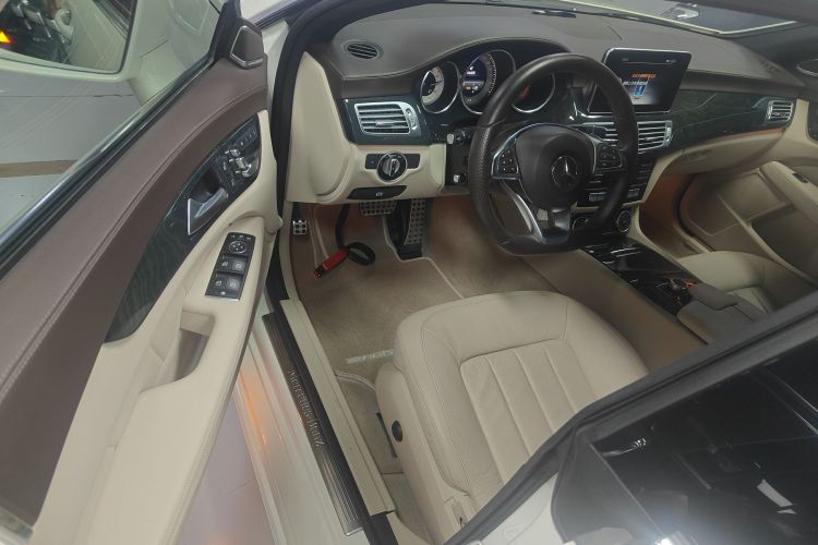 Mercedes-Benz CLS Class 2017 car image #13