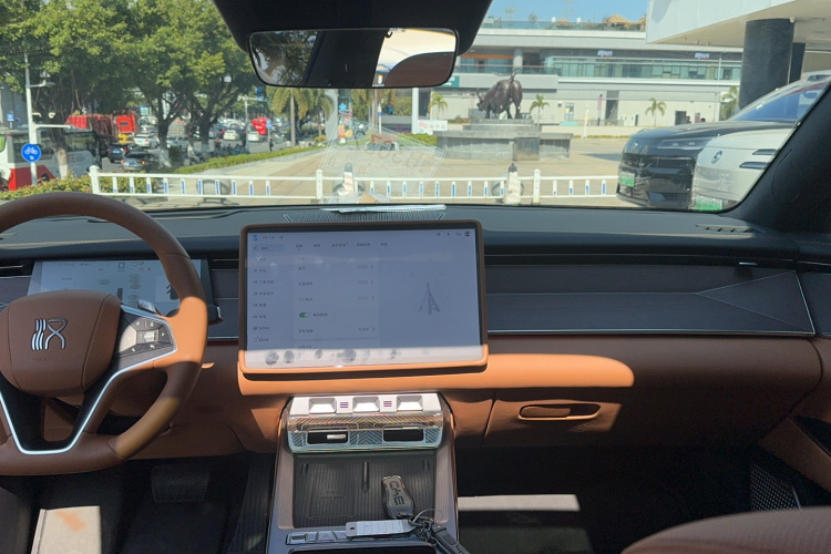 BYD HanL 2025 صورة سيارة #13