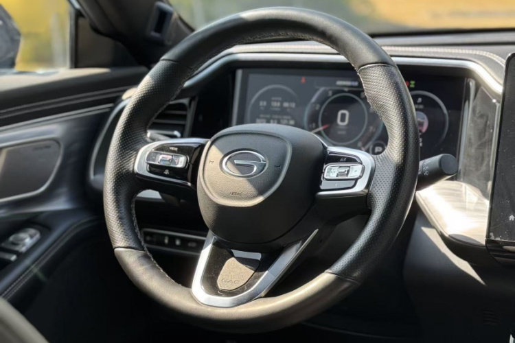 GAC Trumpchi GS8 2024 immagine di auto #13