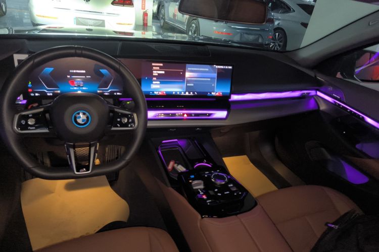 BMW i5 2025 #13 BMW i5 2025 car image #13