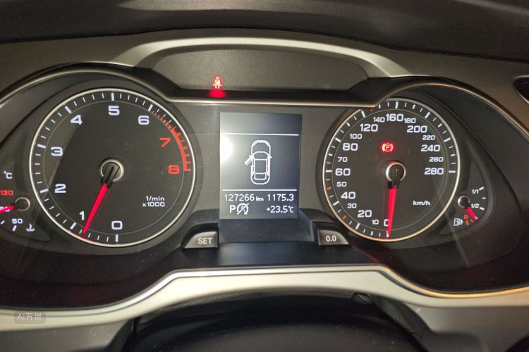 Audi A4L 2014 imagen de coche #13