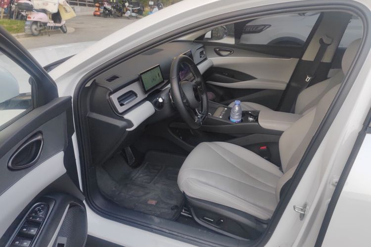 BYD Seal 06 DM-i 2025 car image #13