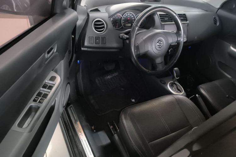 Suzuki Swift 2017 car image #13