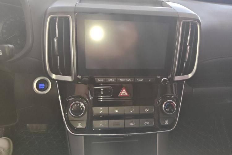 Hyundai ix35 2018 car image #13