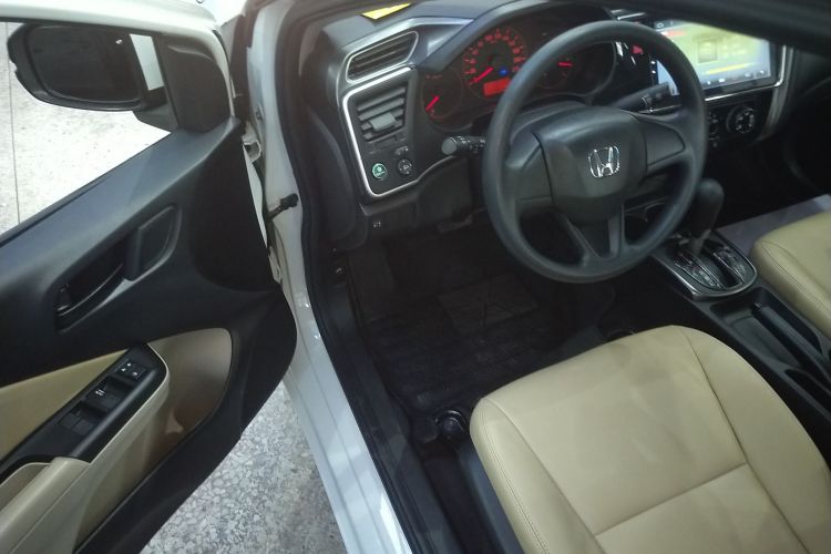 Honda Greiz 2018 изображение автомобиля #13