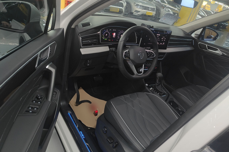 Volkswagen Tiguan L New Energy 2022 #13 Volkswagen Tiguan L New Energy 2022 car image #13