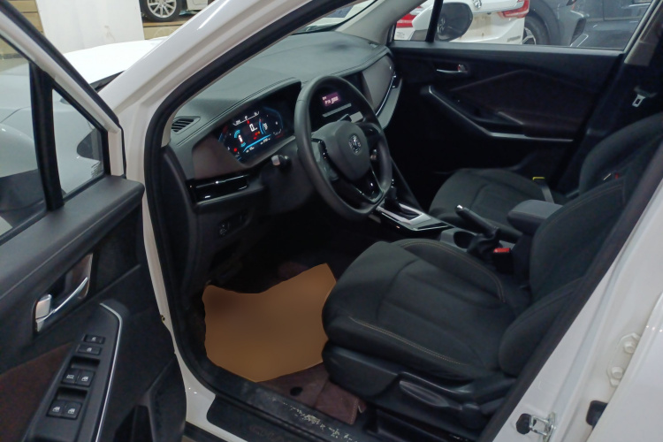 长安 长安CS15 2020 汽车图片 #13