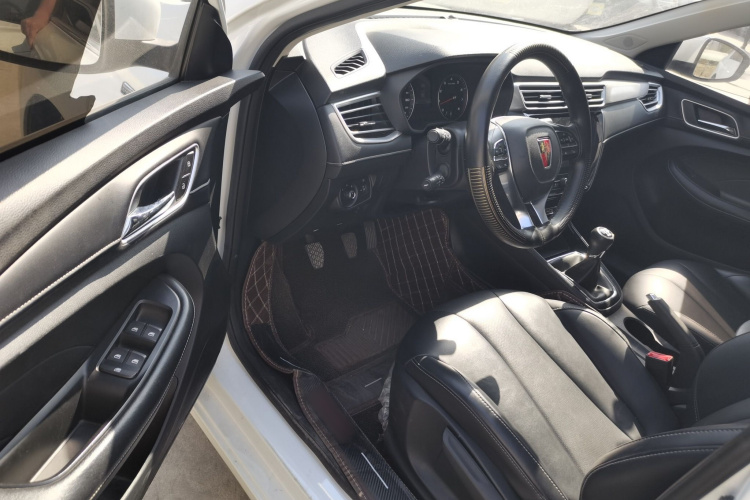 Roewe i5 2019 #13 Roewe i5 2019 car image #13
