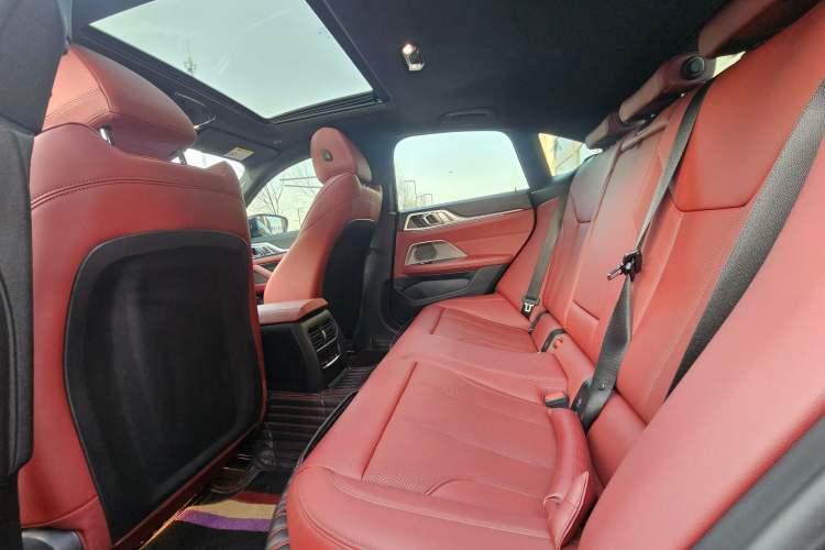 BMW i4 2022 #13 BMW i4 2022 car image #13