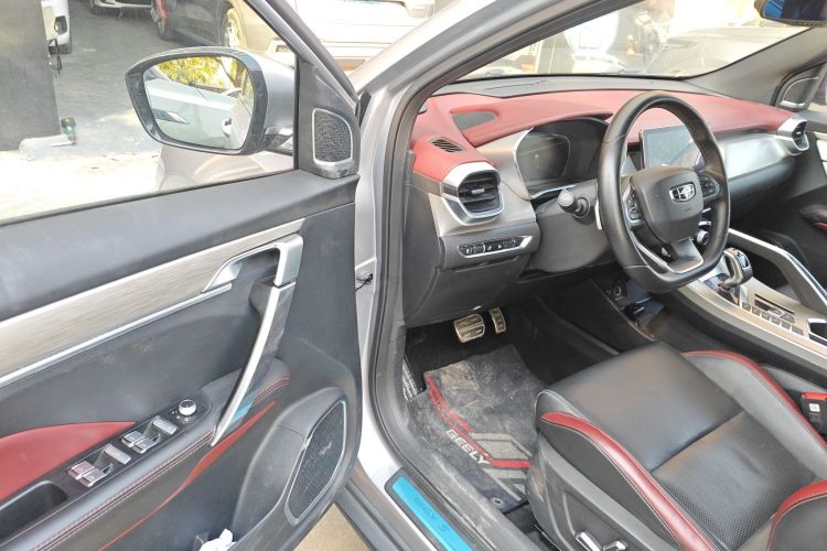 GEELY Coolray 2019 car image #13