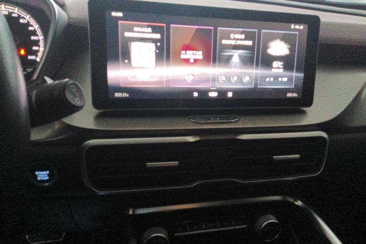 GEELY Coolray 2020 #13 GEELY Coolray 2020 car image #13