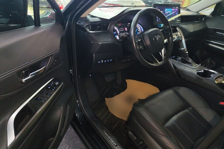 Toyota Harrier 2022 immagine di auto #13