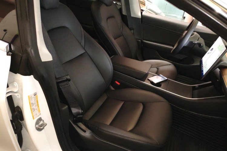 2020 immagine di auto #13