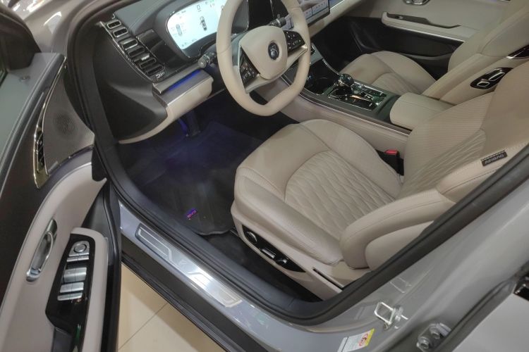 BYD Han 2024 car image #13