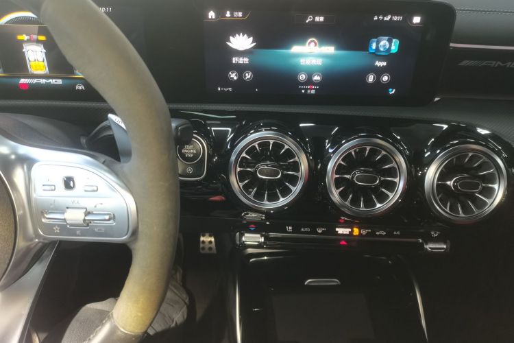 Mercedes-Benz CLA AMG 2022 صورة سيارة #13