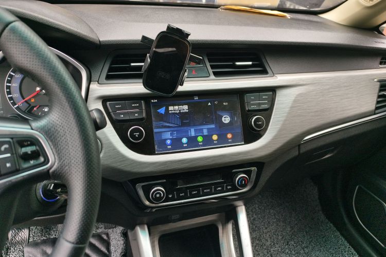 Vision X3 2017 car image #13