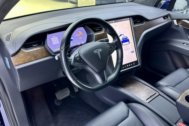 特斯拉 Model X 2018 汽车图片 #13