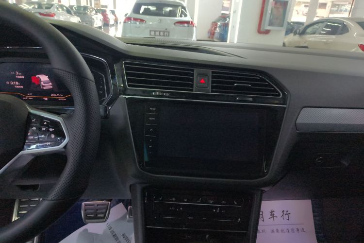 Volkswagen Tiguan X 2021 صورة سيارة #13