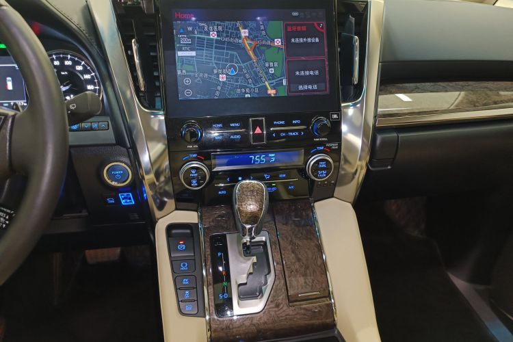 Toyota Alphard 2022 immagine di auto #13