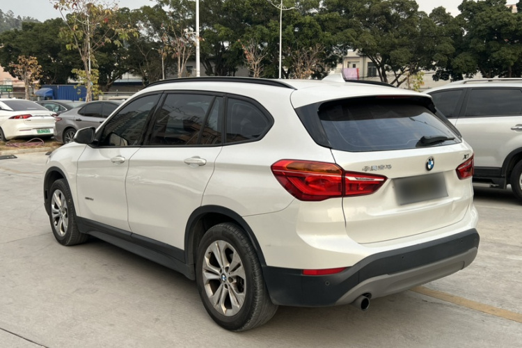 BMW X1 2017 #13 BMW X1 2017 car image #13